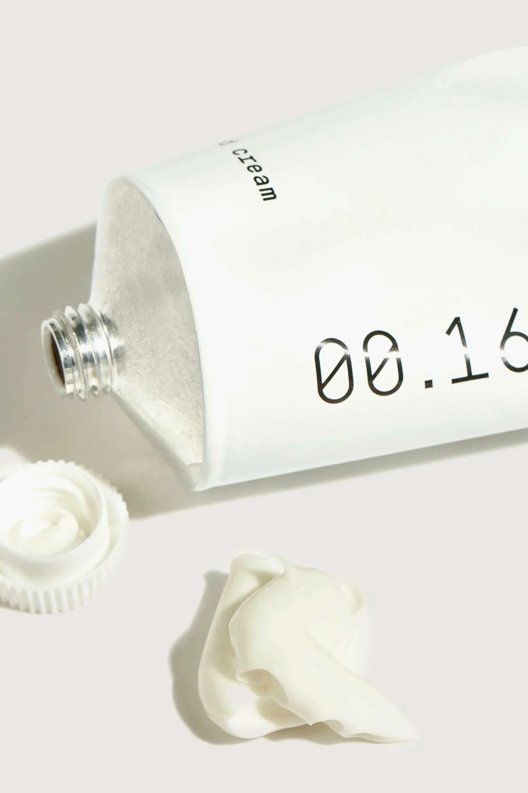 MID/NIGHT 00.00 Crème Pour Les Mains 00.16