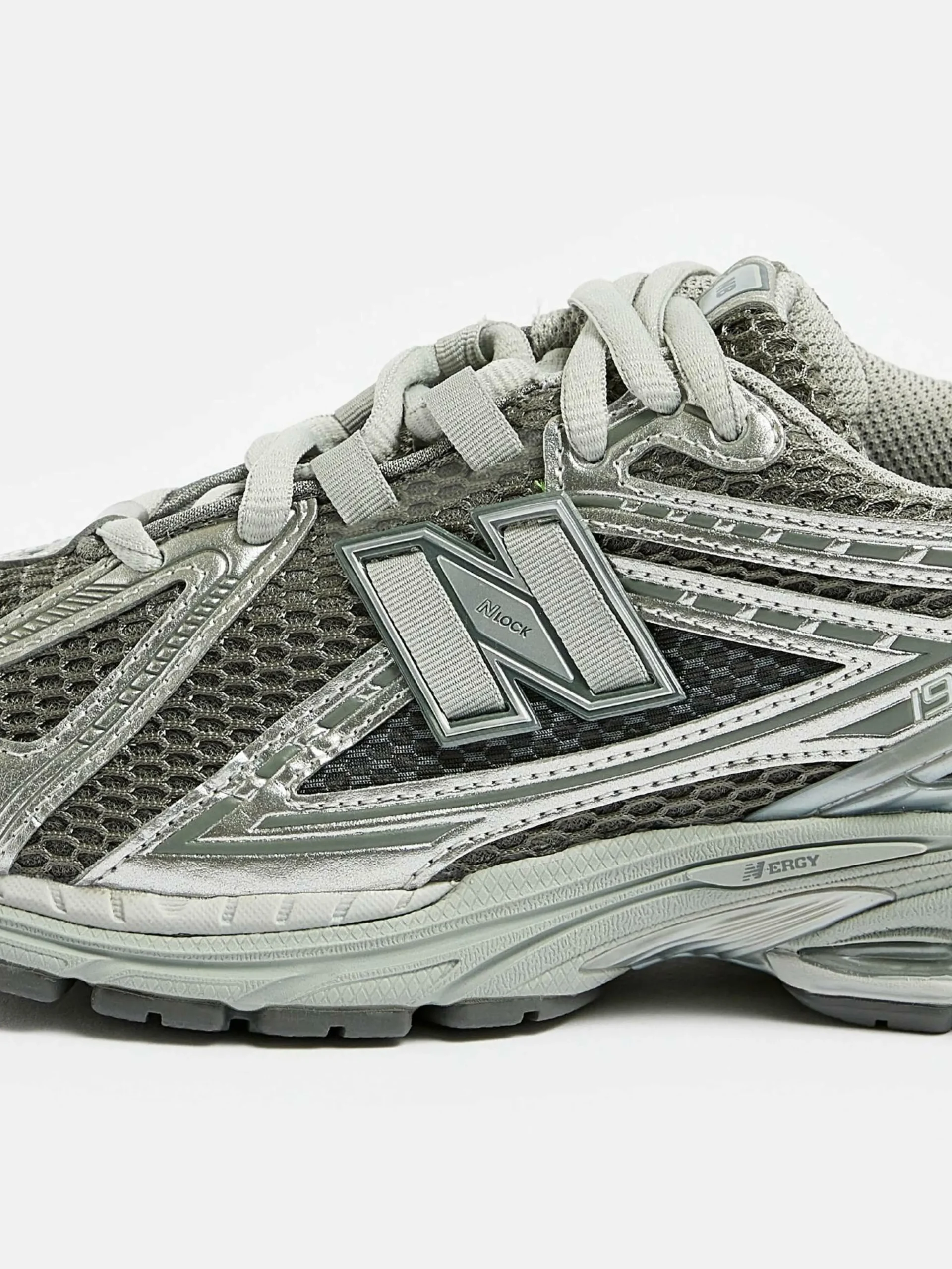 NEW BALANCE 1906R Pour Femmes