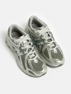 NEW BALANCE 1906R Pour Femmes