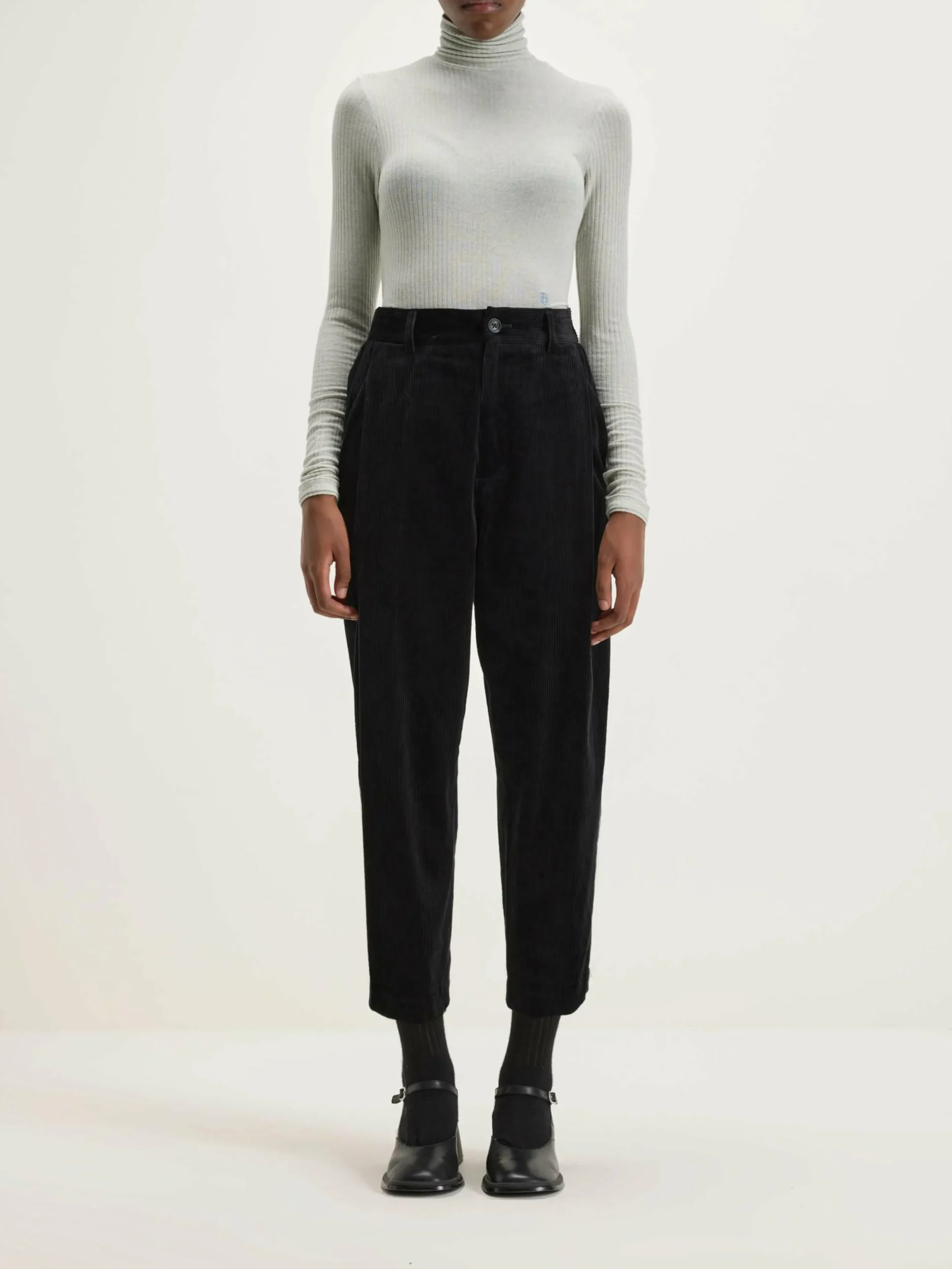 NICHOLSON & NICHOLSON Pantalon Sand Boyfriend En Velours Côtelé