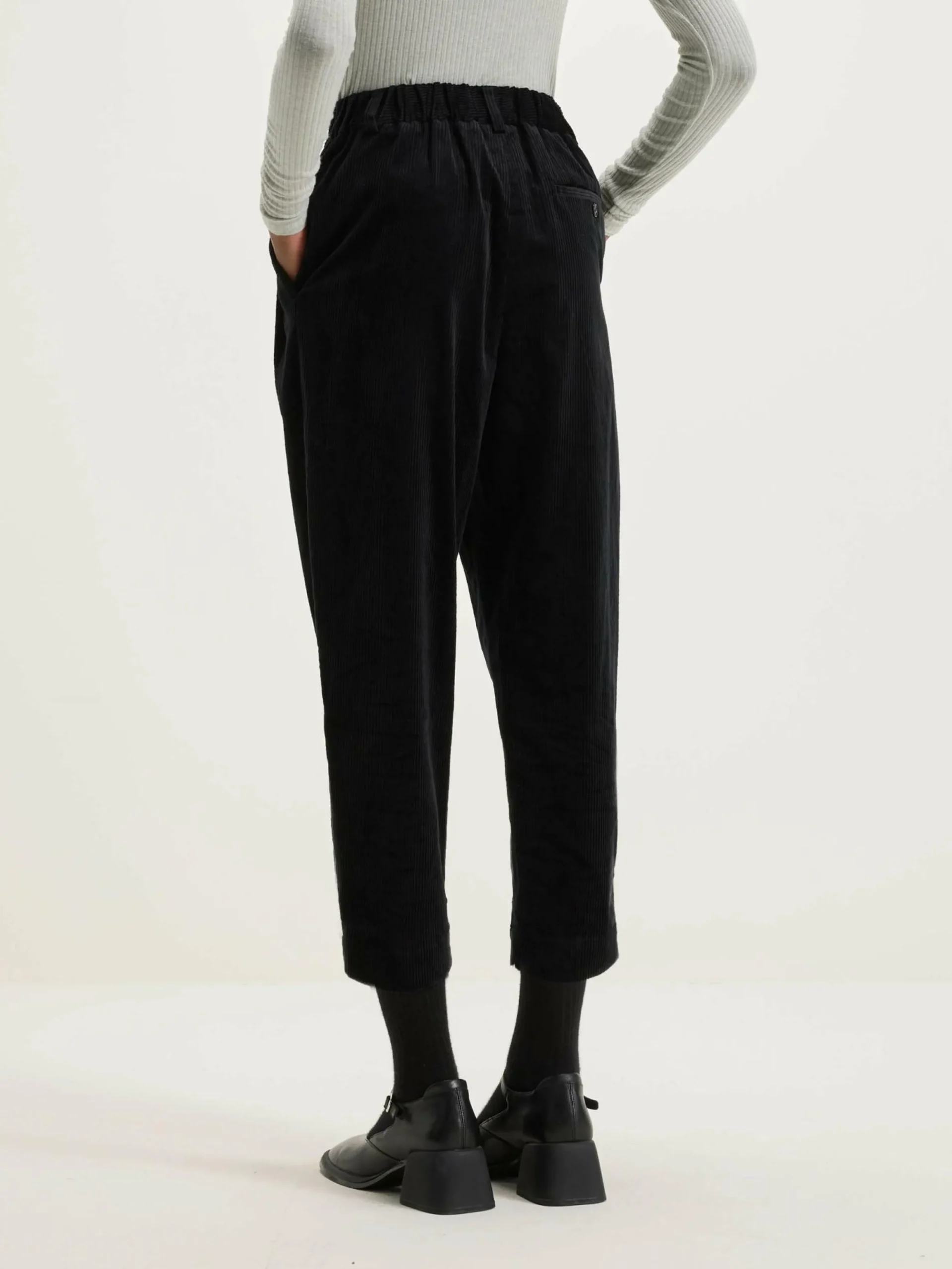 NICHOLSON & NICHOLSON Pantalon Sand Boyfriend En Velours Côtelé