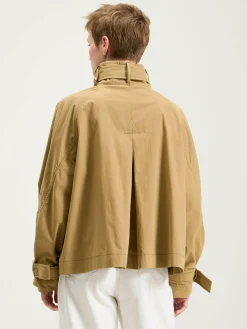 Trench Léger Hubble